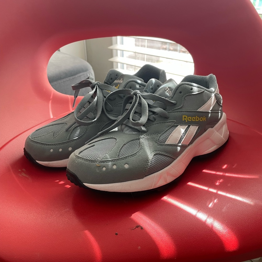 Reebok Aztrek 93 size 9 men’s